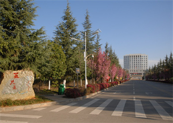 曲靖财经学校2025年中专招生简章